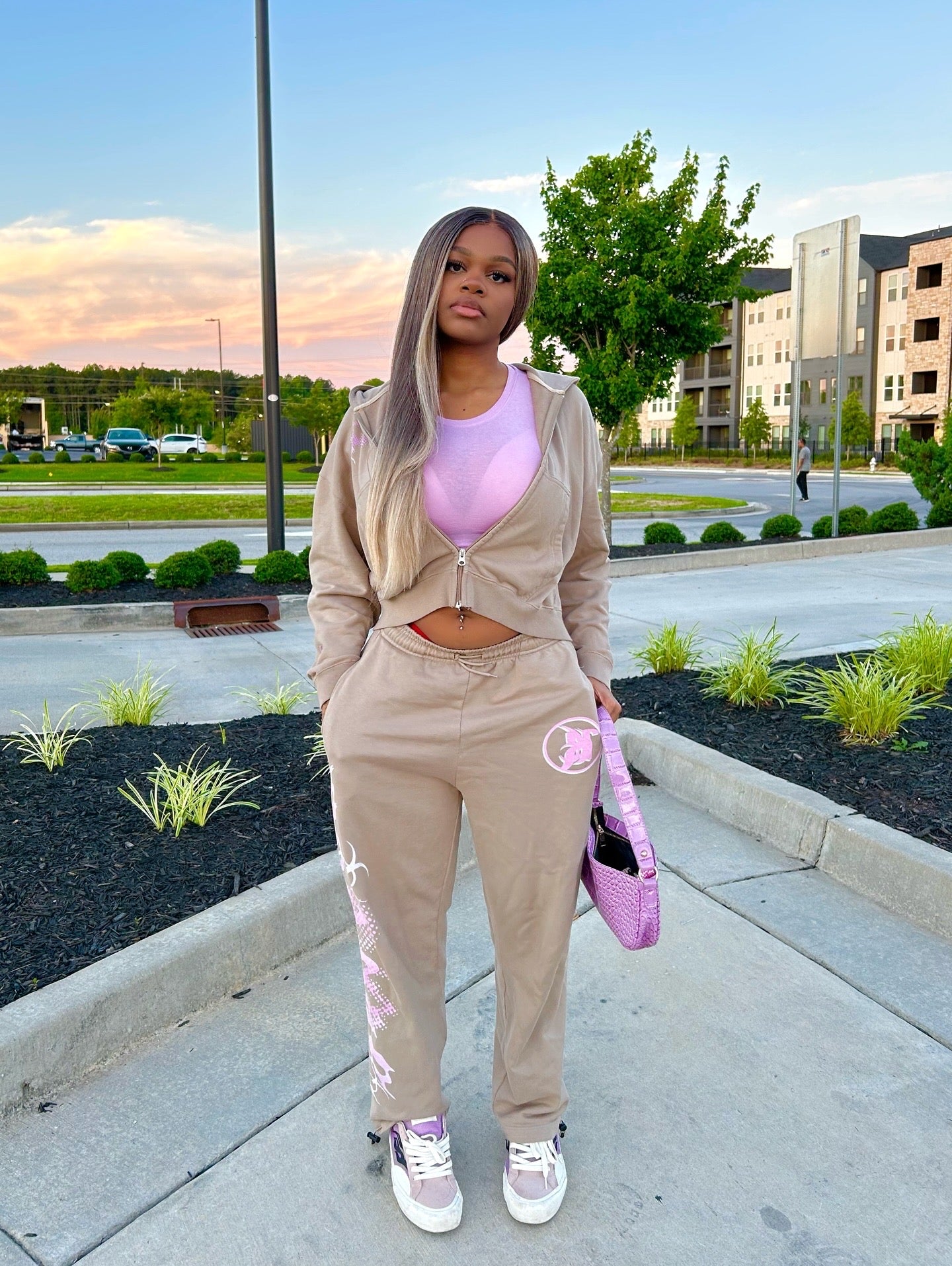 02 Tracksuit - Nude